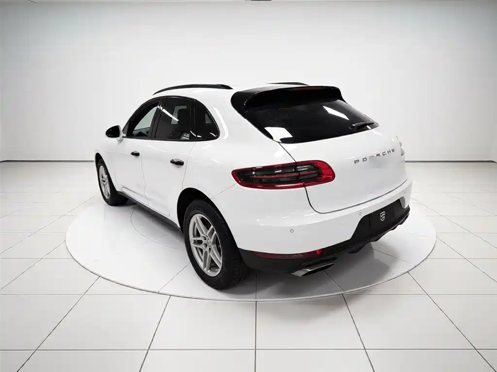 Porsche Macan 2017 — фото 5