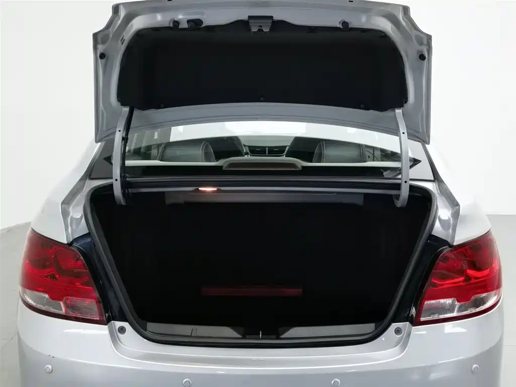 Chevrolet Sail 2015 — фото 16