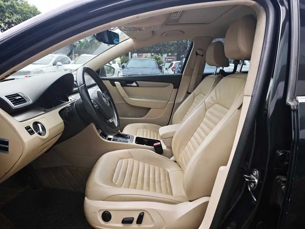 Volkswagen Magotan 2014