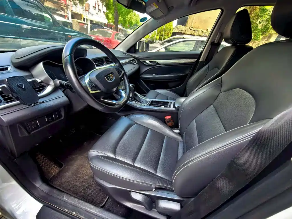 Geely Emgrand 2019