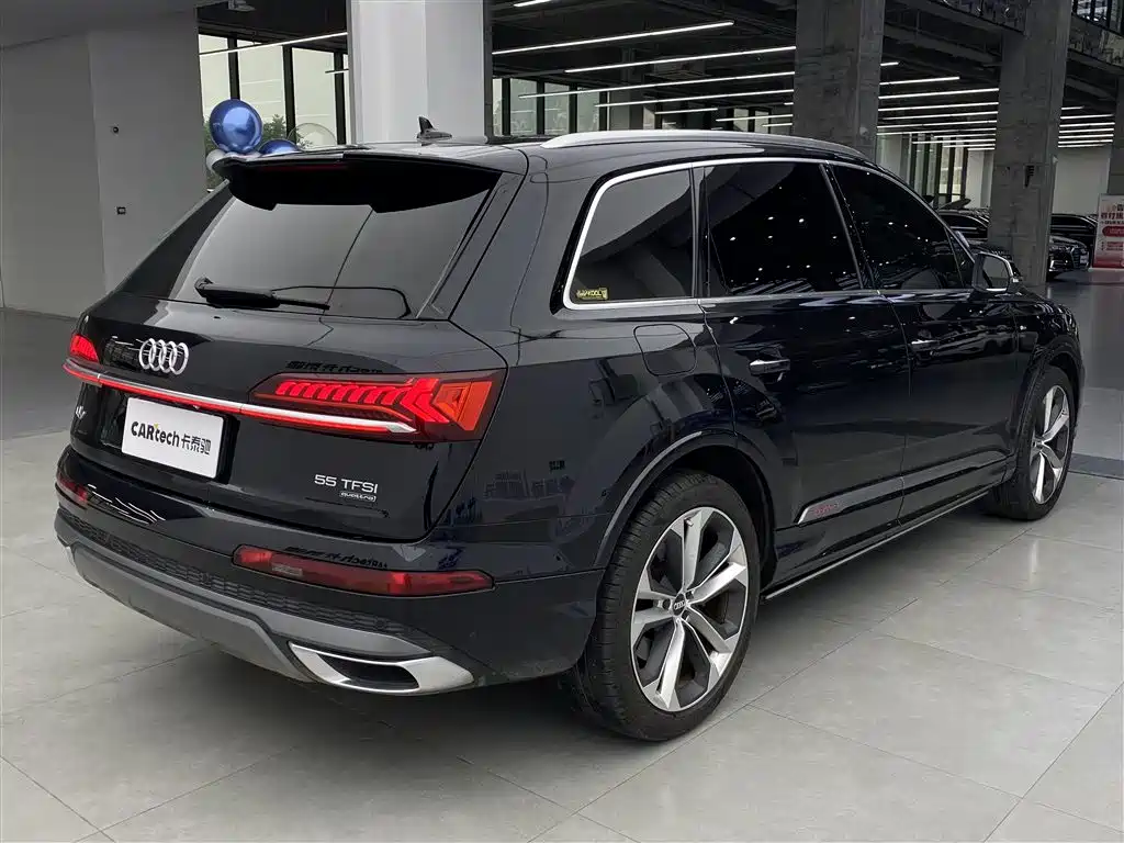Audi Q7 2020 — фото 4