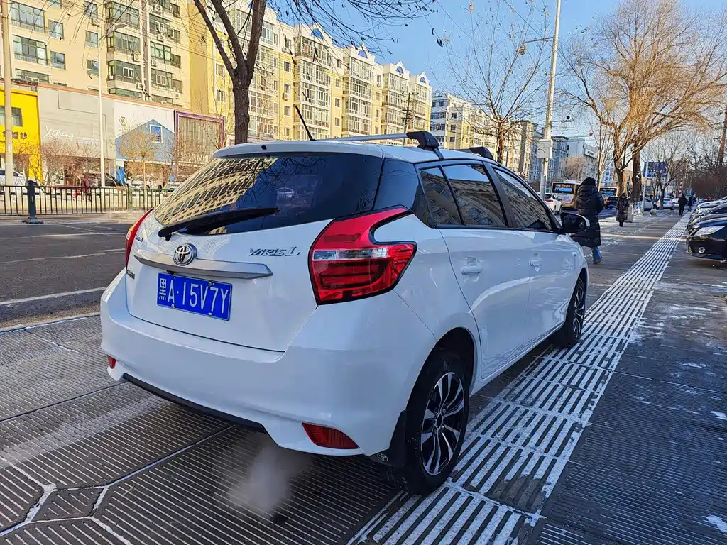 Toyota Yaris L 2018 — фото 4