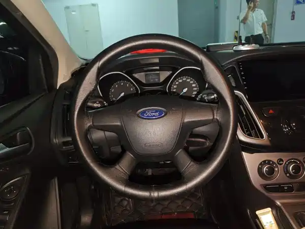 Ford Focus 2014