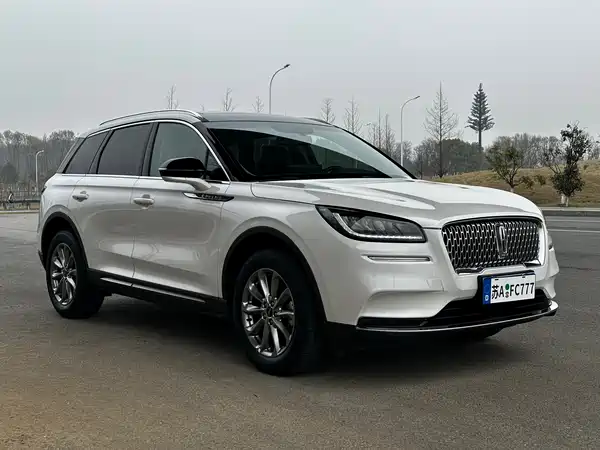 Lincoln Corsair 2021