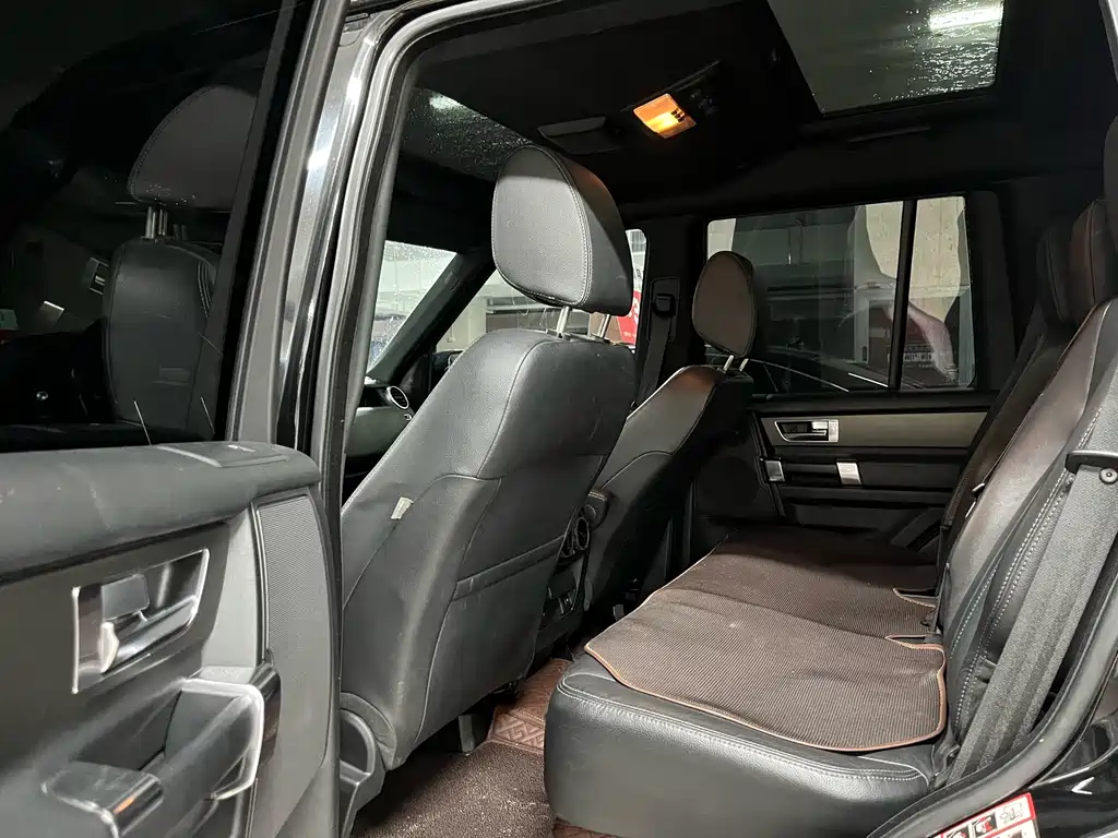 Land Rover Discovery 2015