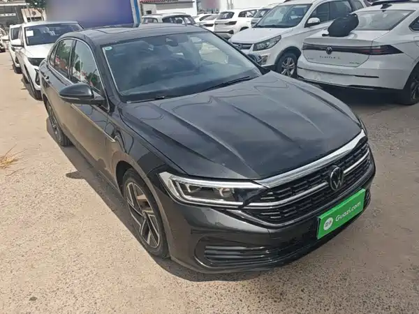 Volkswagen Sagitar 2024
