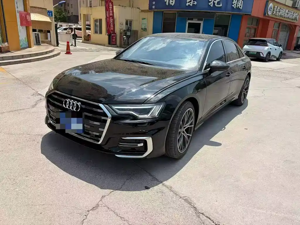 Audi A6L 2022