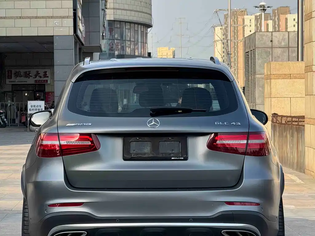 Mercedes-Benz GLC AMG 2019 — фото 13
