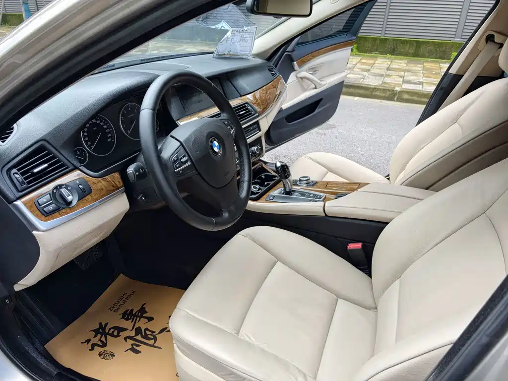 BMW 5 Series 2011
