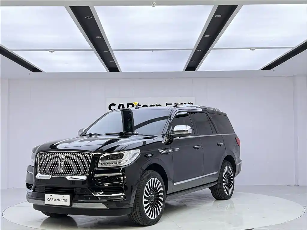 Lincoln Navigator 2021 — фото 1