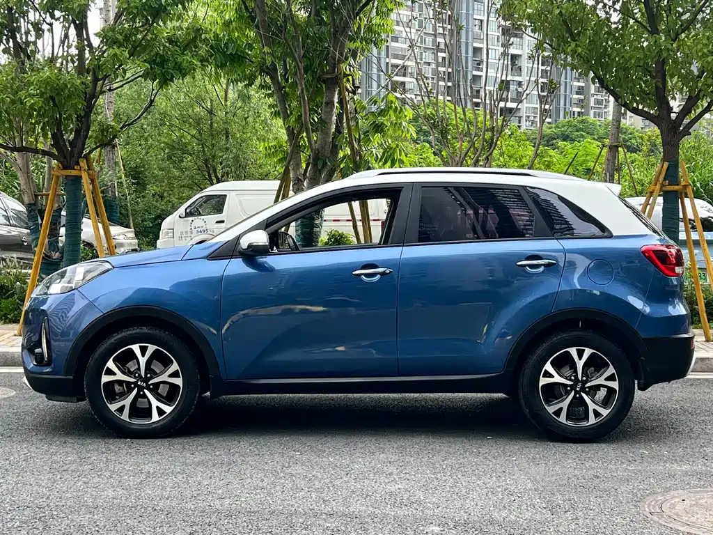 Kia KX3 2017 — фото 8