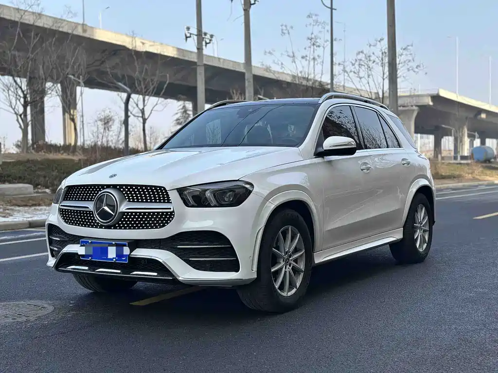 Mercedes-Benz GLE 2021 — фото 1