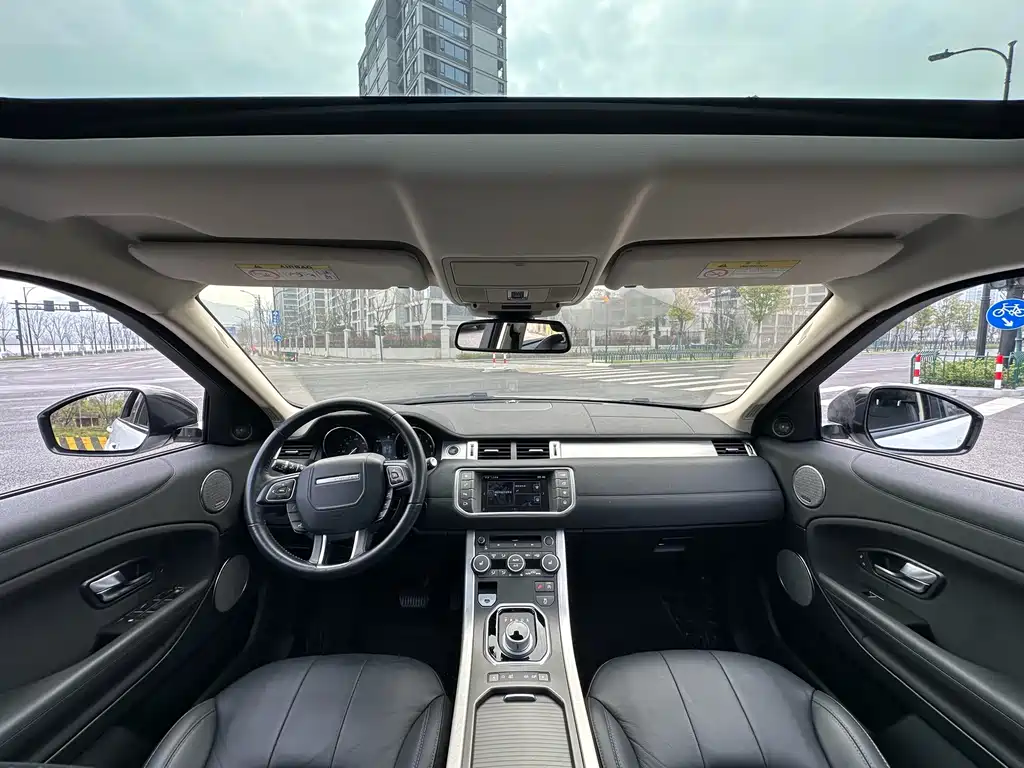 Land Rover Evoque 2017 — фото 9