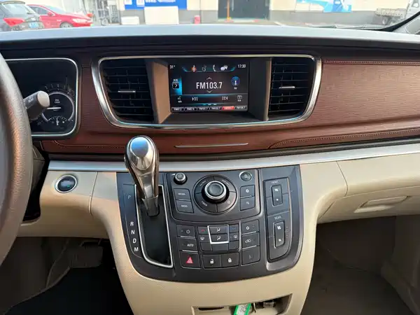 Buick GL8 2018