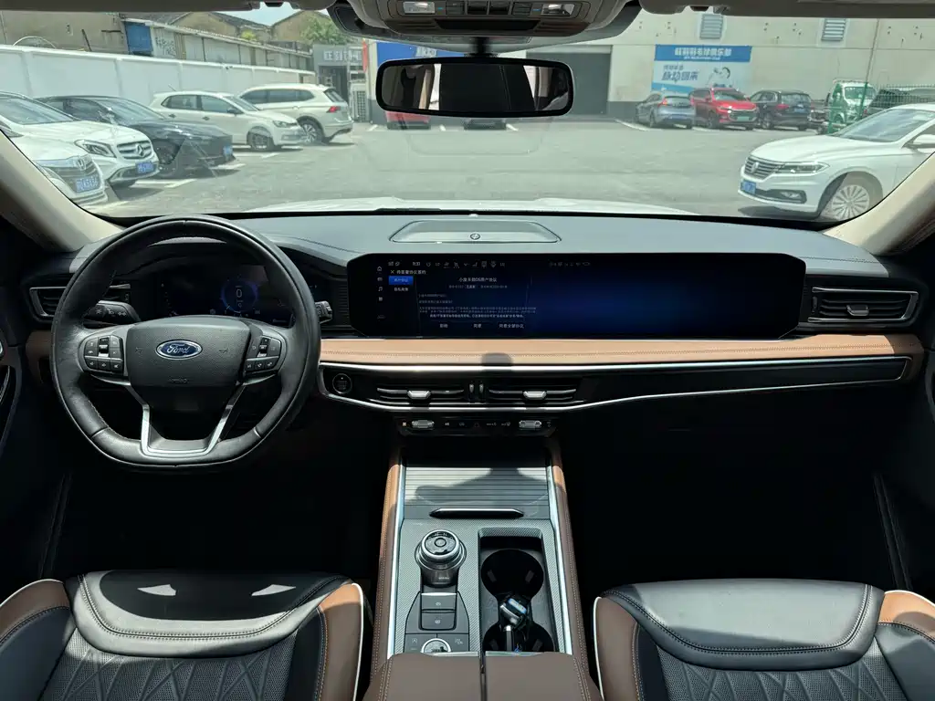 Ford Explorer 2023 — фото 20