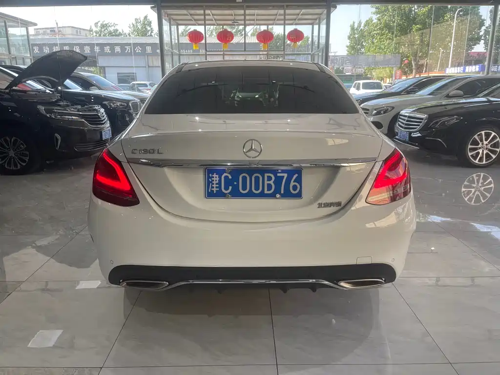 Mercedes-Benz C-Class 2019 — фото 8