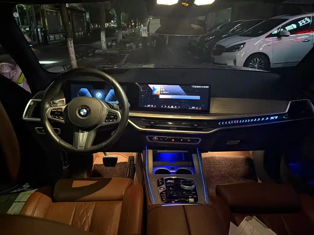BMW X7 2024
