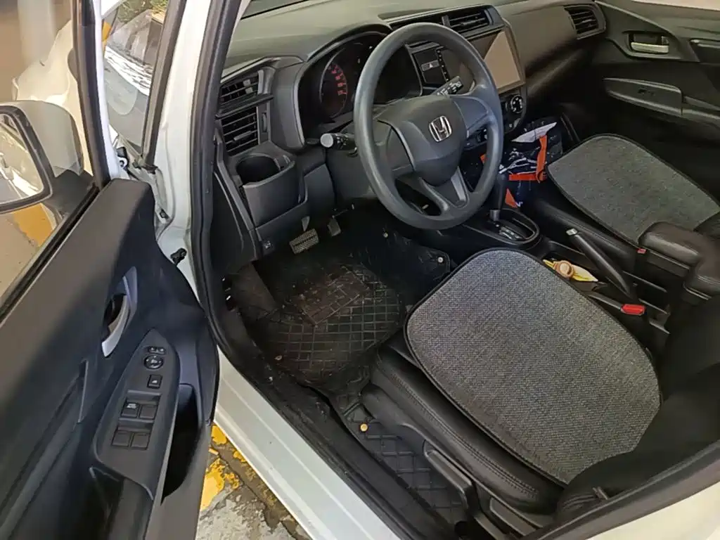 Honda Fit 2018 — фото 16