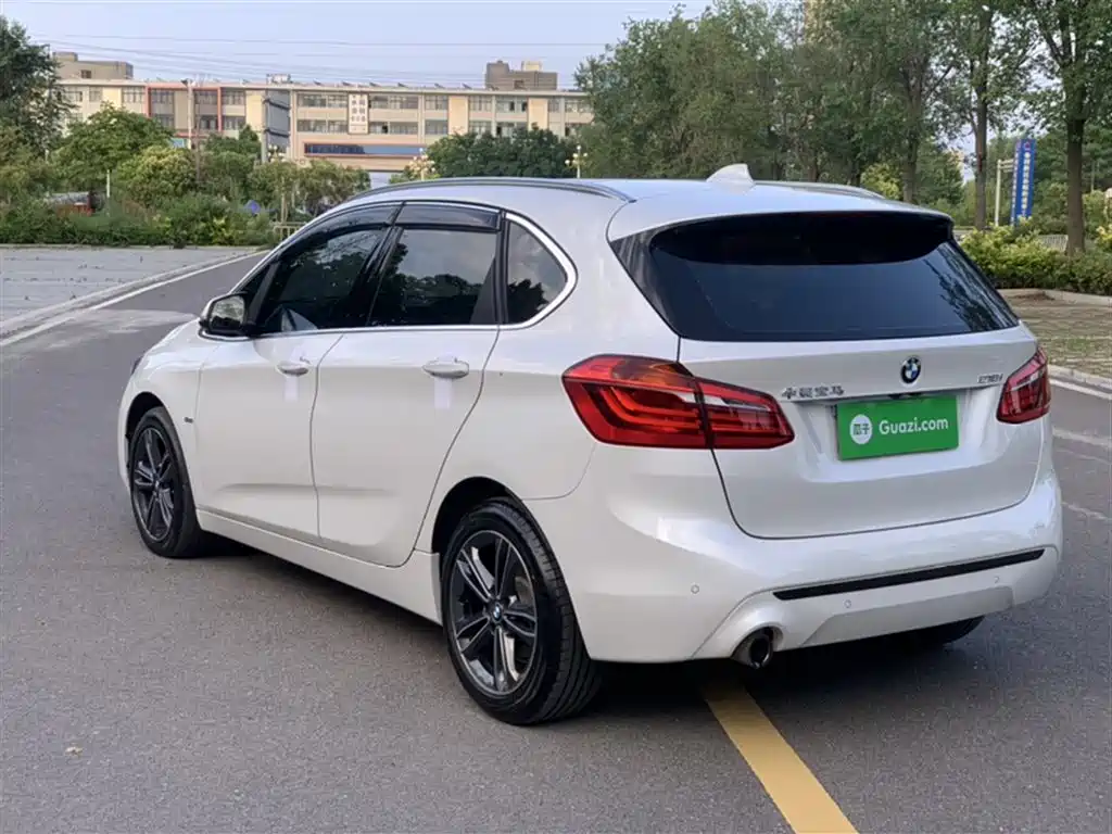 BMW 2 Series Active Tourer 2019 — фото 8