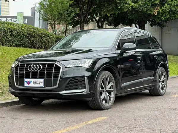 Audi Q7 2024