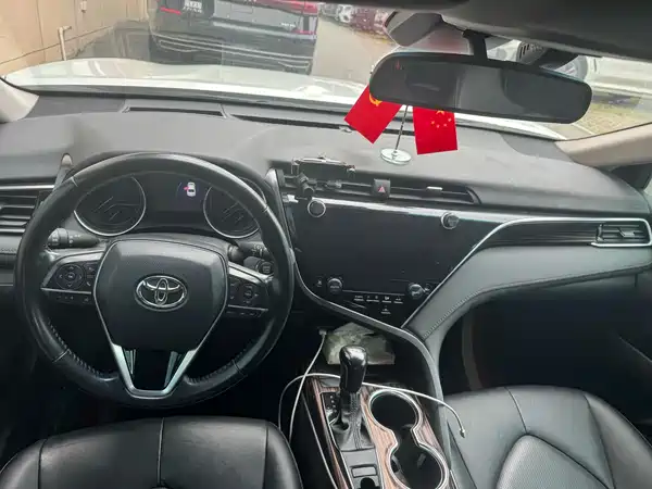 Toyota Camry 2019