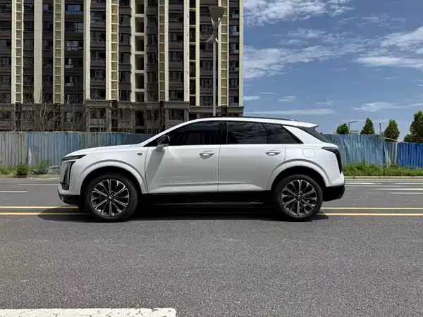 Cadillac XT5 2025