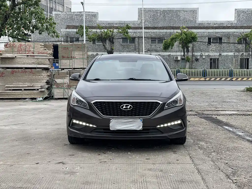 Hyundai Sonata 2015 — фото 2