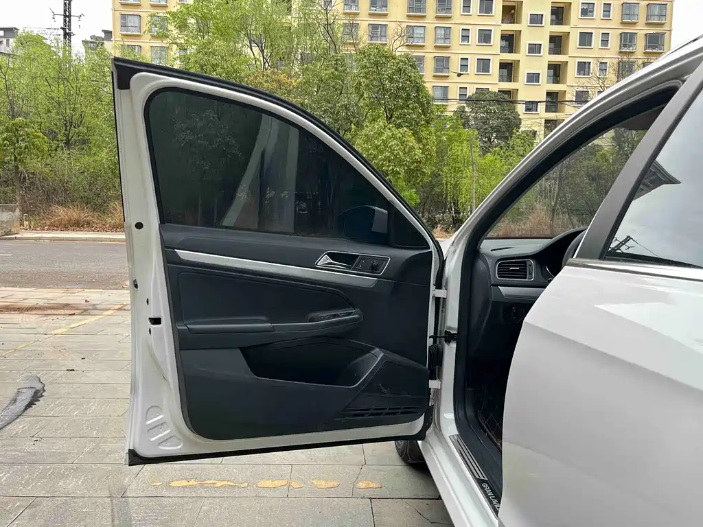 Volkswagen Gran Lavida 2019 — фото 17