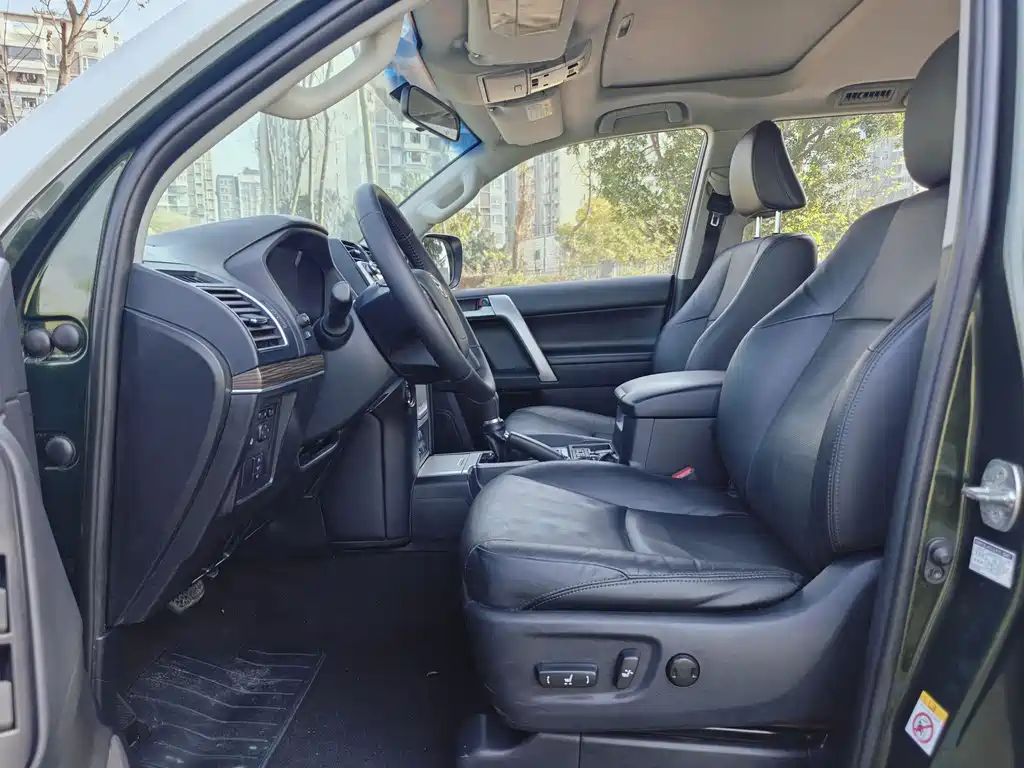 Toyota Prado 2018 — фото 17