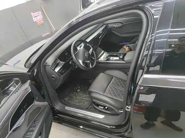 Audi A8 2021