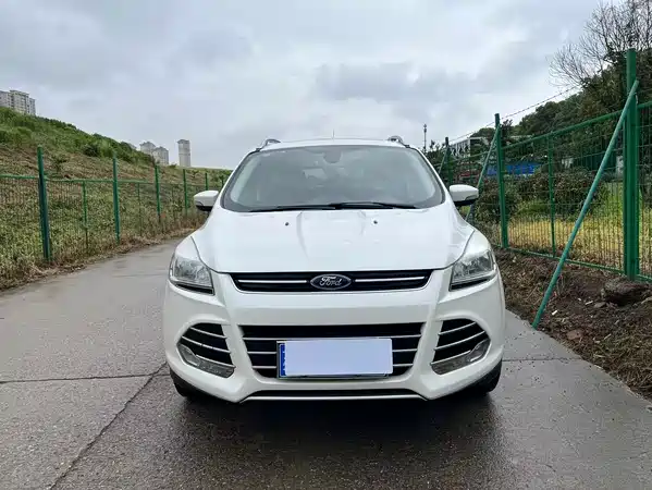 Ford Kuga 2015