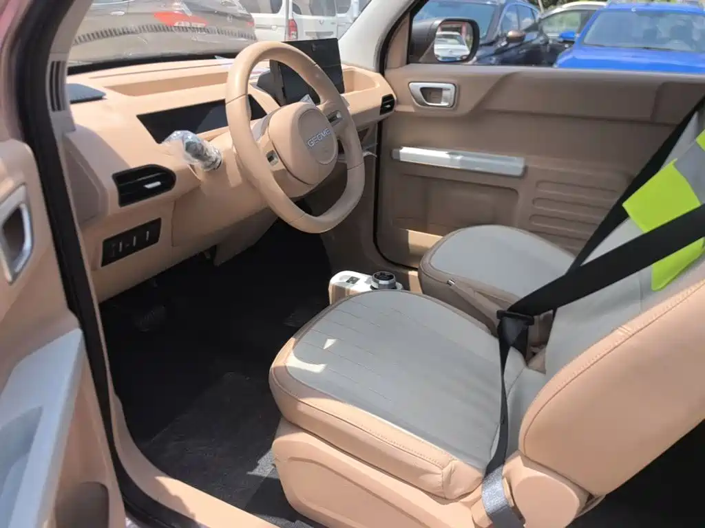 Geely Galaxy Panda 2026 — фото 15