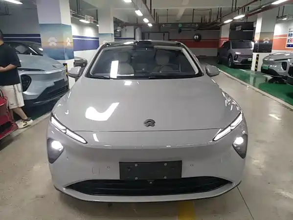 NIO ET7 2023
