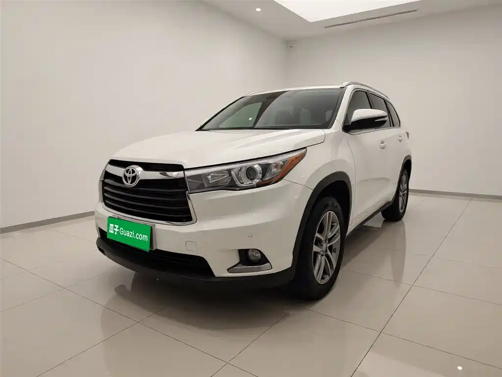 Toyota Highlander 2017 — фото 2