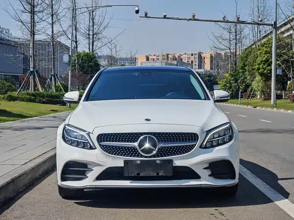 Mercedes-Benz C-Class 2021
