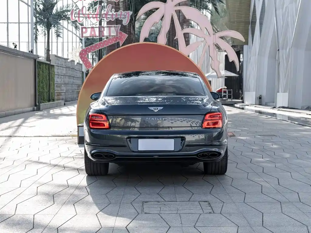 Bentley Flying Spur 2024