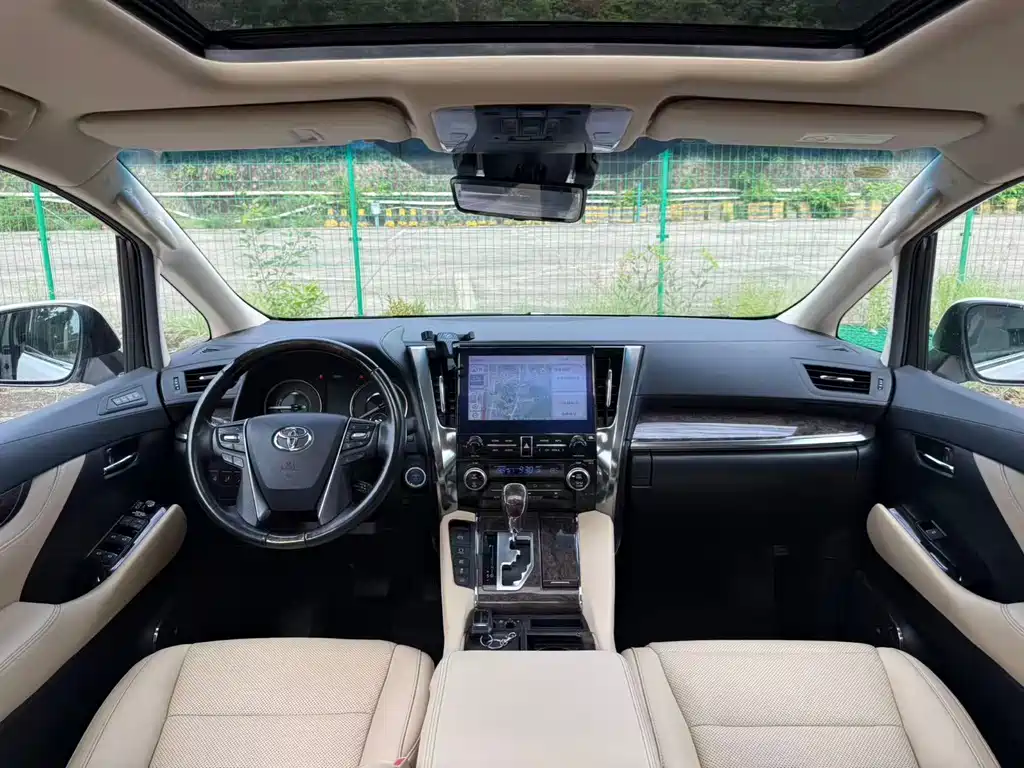 Toyota Vellfire 2020 — фото 5