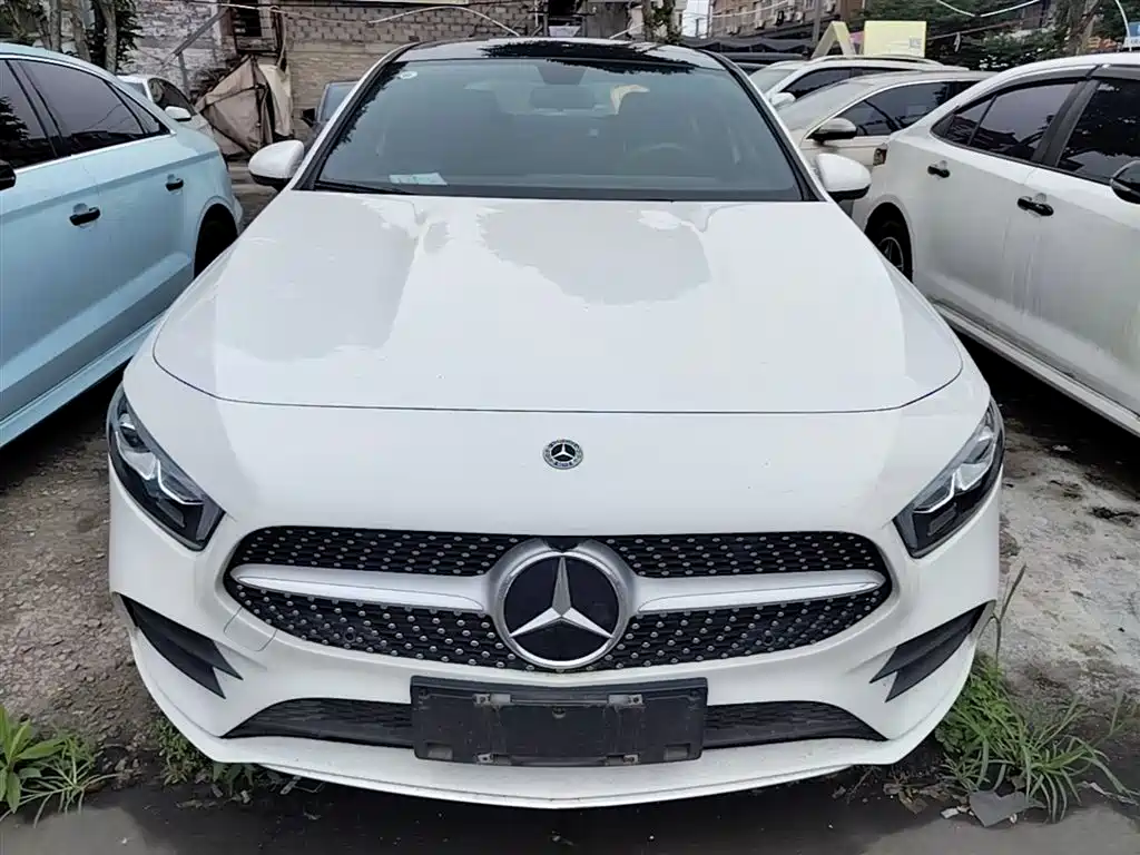 Mercedes-Benz A-Class 2022 — фото 3