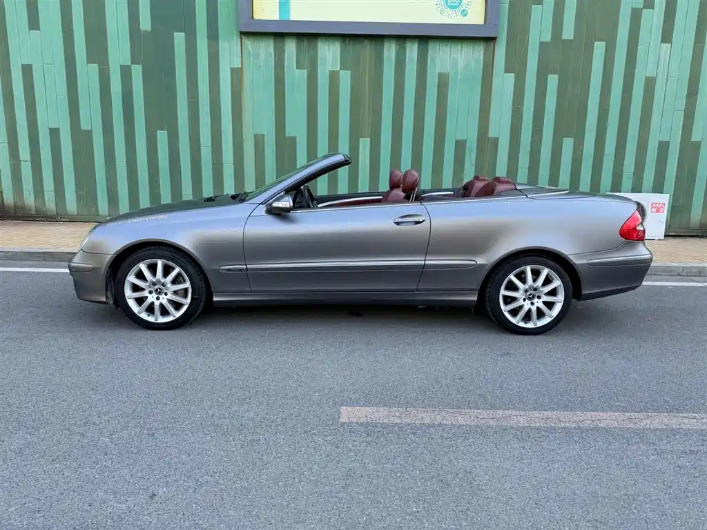 Mercedes-Benz CLK-Class 2008 — фото 11