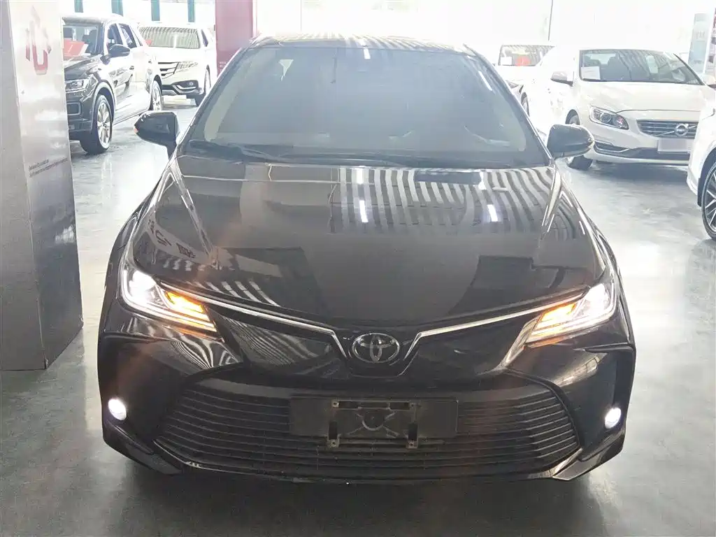 Toyota Corolla 2021 — фото 3
