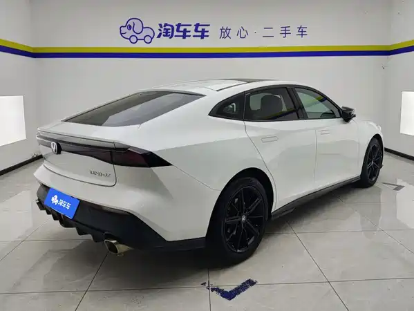 Changan UNI-V 2022