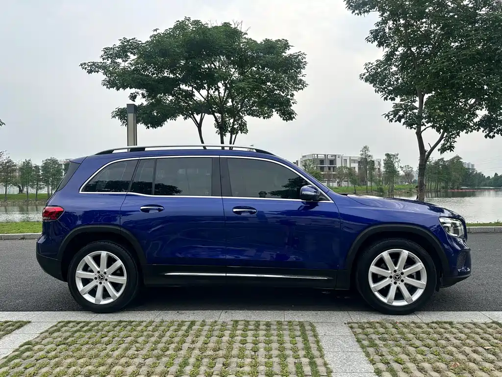 Mercedes-Benz GLB 2020