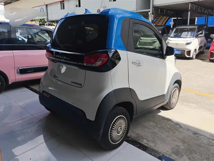 Baojun E100 2020