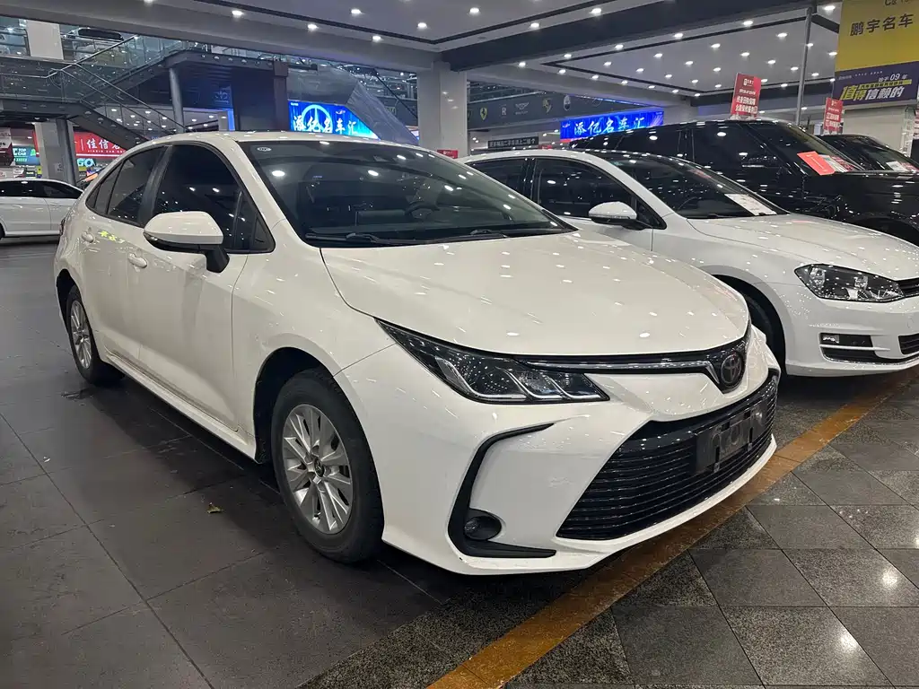 Toyota Corolla 2020 — фото 3
