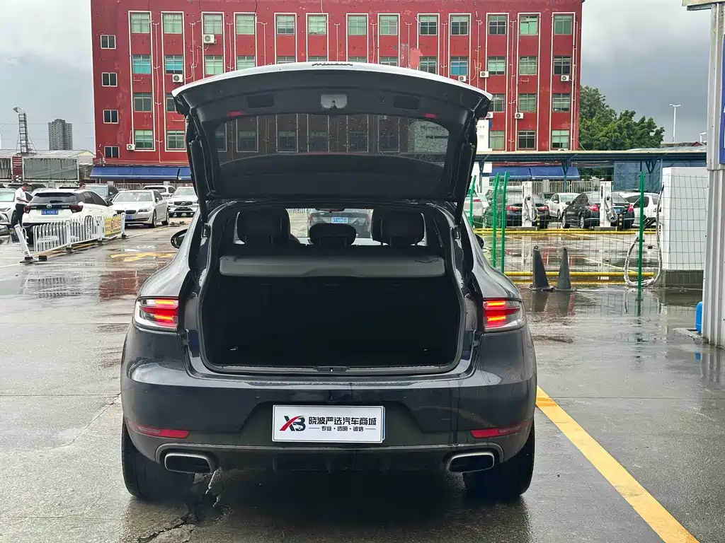 Porsche Macan 2020