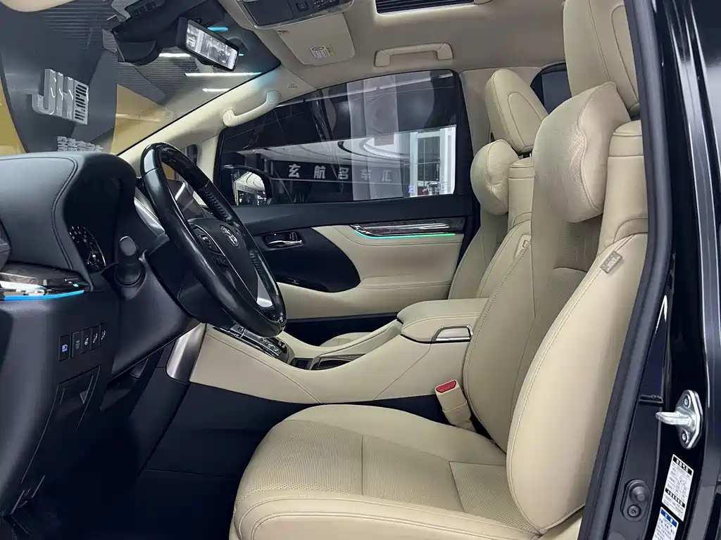 Toyota Vellfire 2020 — фото 9
