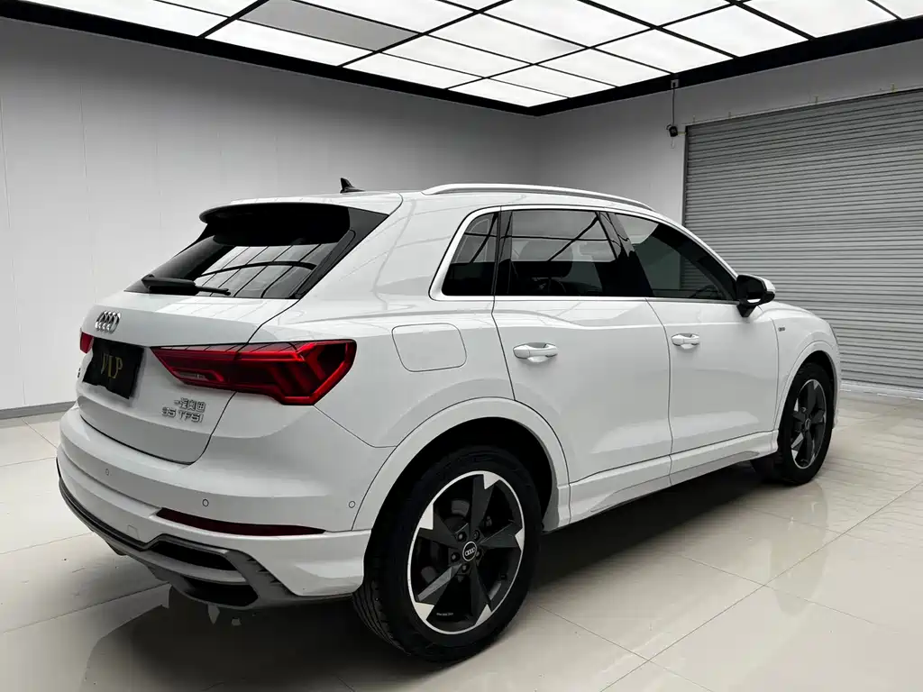 Audi Q3 2021
