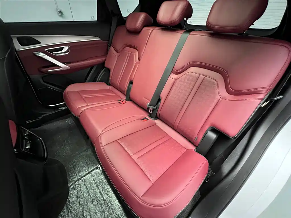 Jetour Jietu X70 PLUS 2025 — фото 14