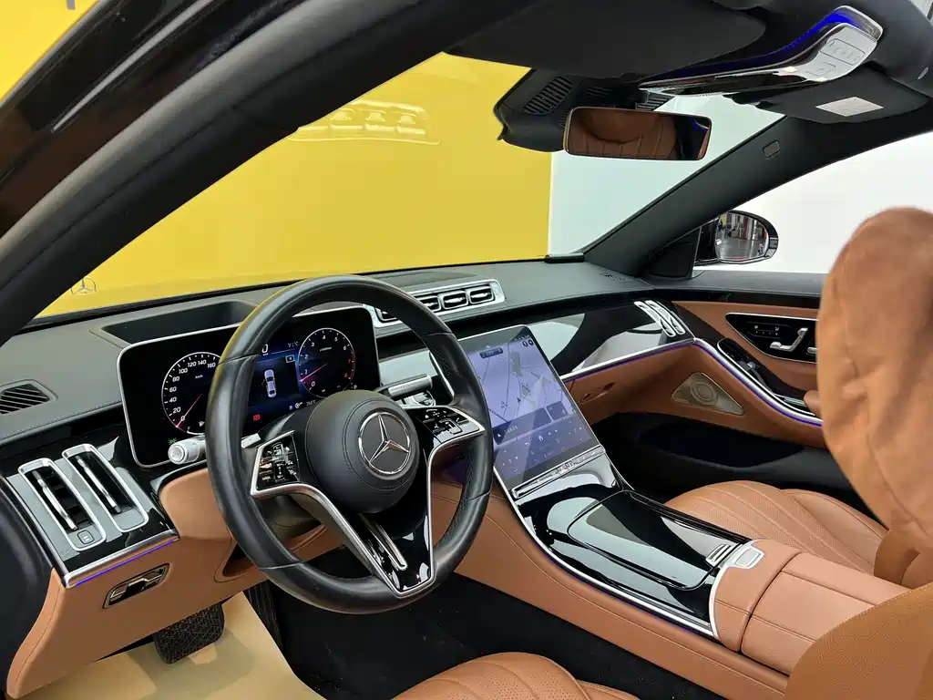 Mercedes-Benz S-Class 2024