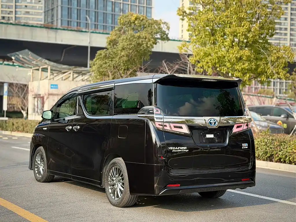Toyota Vellfire 2020 — фото 6